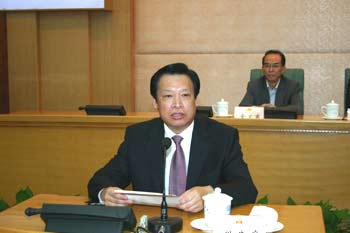 江西十屆人大常委會(huì)任命吳新雄為代省長(zhǎng)(組圖)