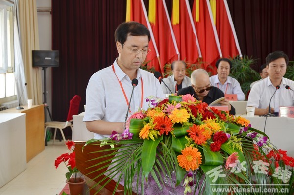 縣文聯(lián)主席麻占成.jpg