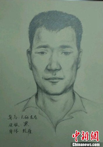 河南公交車持刀殺人案嫌疑人被抓獲仍穿血衣