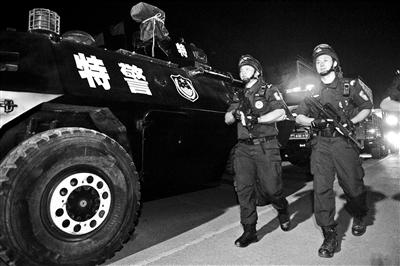 高層頻赴一線部署反恐工作 基層民警裝備升級(jí)