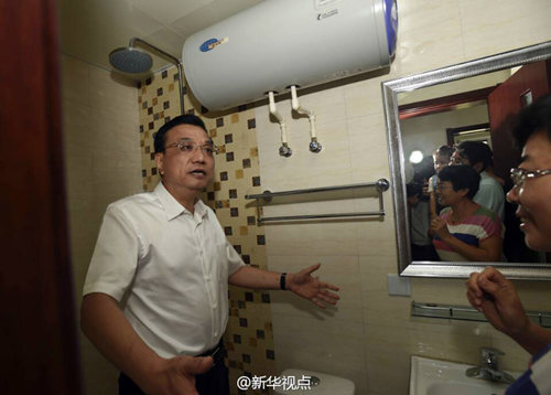 李克強:棚戶區(qū)是歷史欠賬 也是城市傷疤