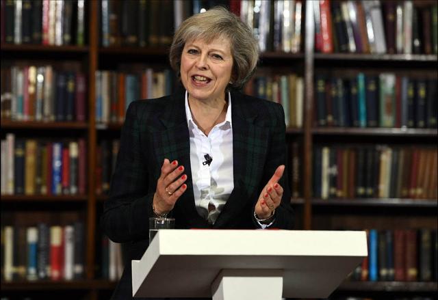 卡梅倫宣布特里莎·梅繼任成英國(guó)第二位女性首相