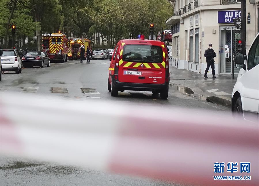 (國(guó)際)(3)巴黎發(fā)生持刀傷人事件 至少2人受傷